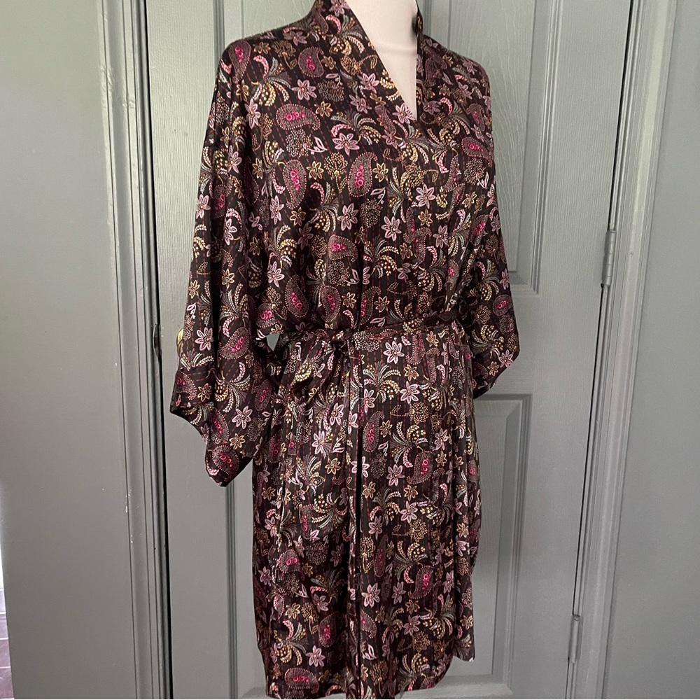 Victoria’s Secret Women's Silky Satin Floral Paisley Print Kimono robe